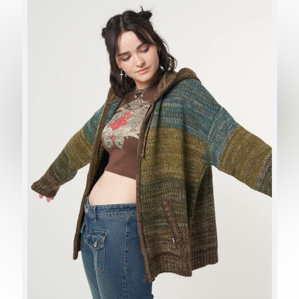 SOLD y2k knit drop shoulder drawstring hoodie